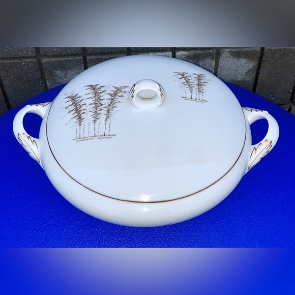 Vintage Discontinued Fukagawa Arita GOLD BAMBOO Handled Lidded Vegetable Bowl - Picture 9 of 12